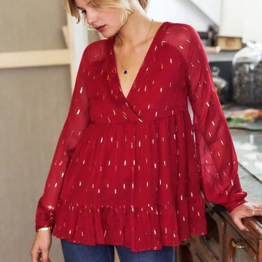 Sezane Stella Red And Gold Metallic Thread Tiered Vneck Top Size FR 36, US 4